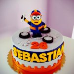 tort z minionkiem